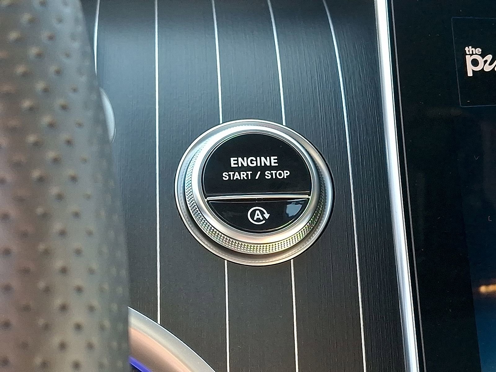 Certified 2025 Mercedes-Benz GLC 300 4MATIC image 24