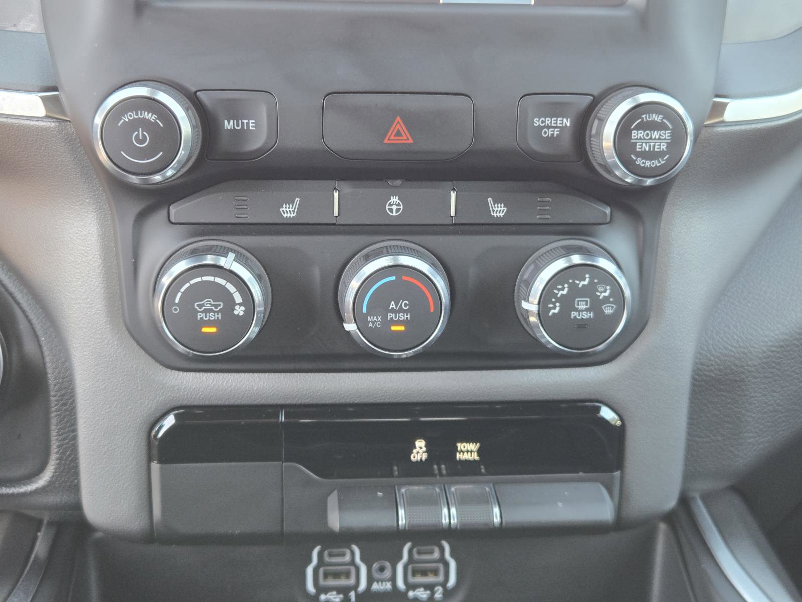 Certified 2024 RAM 1500 Big Horn RWD image 11