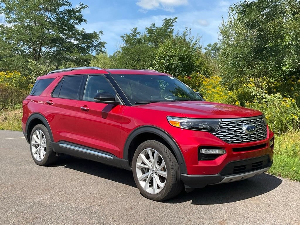 Used 2024 Ford Explorer Platinum w/ Technology Package