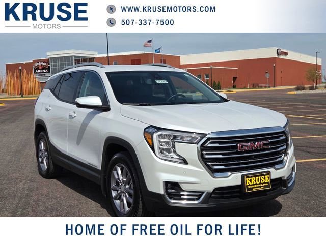 Used 2022 GMC Terrain SLT w/ Tech Package AWD/4WD image 1