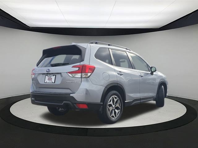 Certified 2023 Subaru Forester Premium image 7