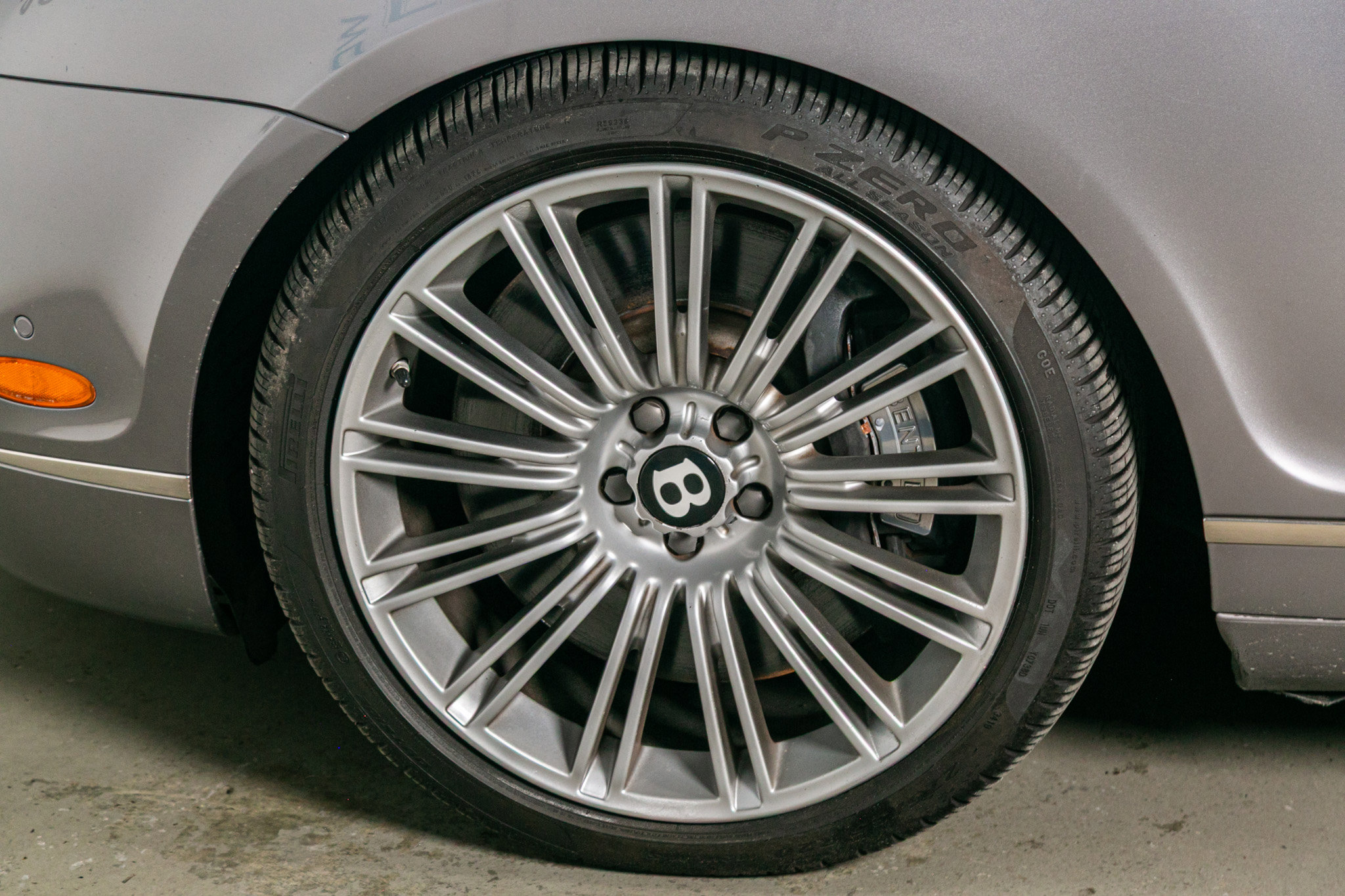 Used 2009 Bentley Flying Spur Flying Spur Speed w/ Convenience Specification Pkg image 17