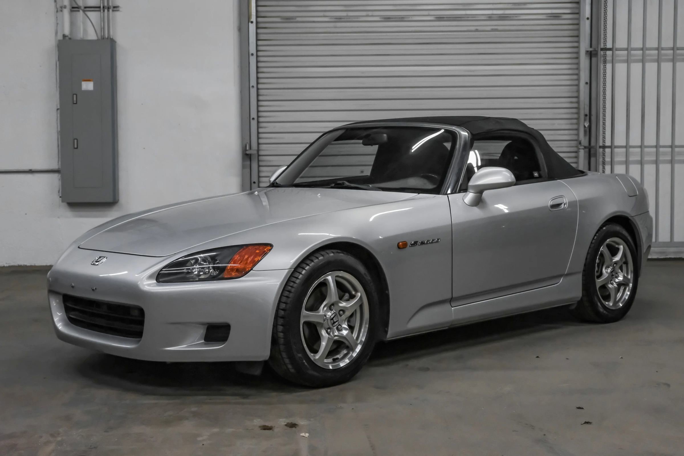 Used 2003 Honda S2000 image 6