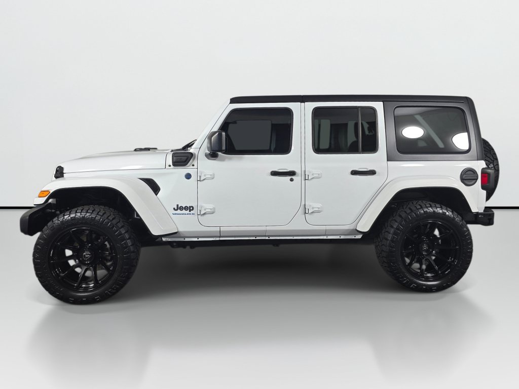 Used 2024 Jeep Wrangler Unlimited AWD/4WD image 2