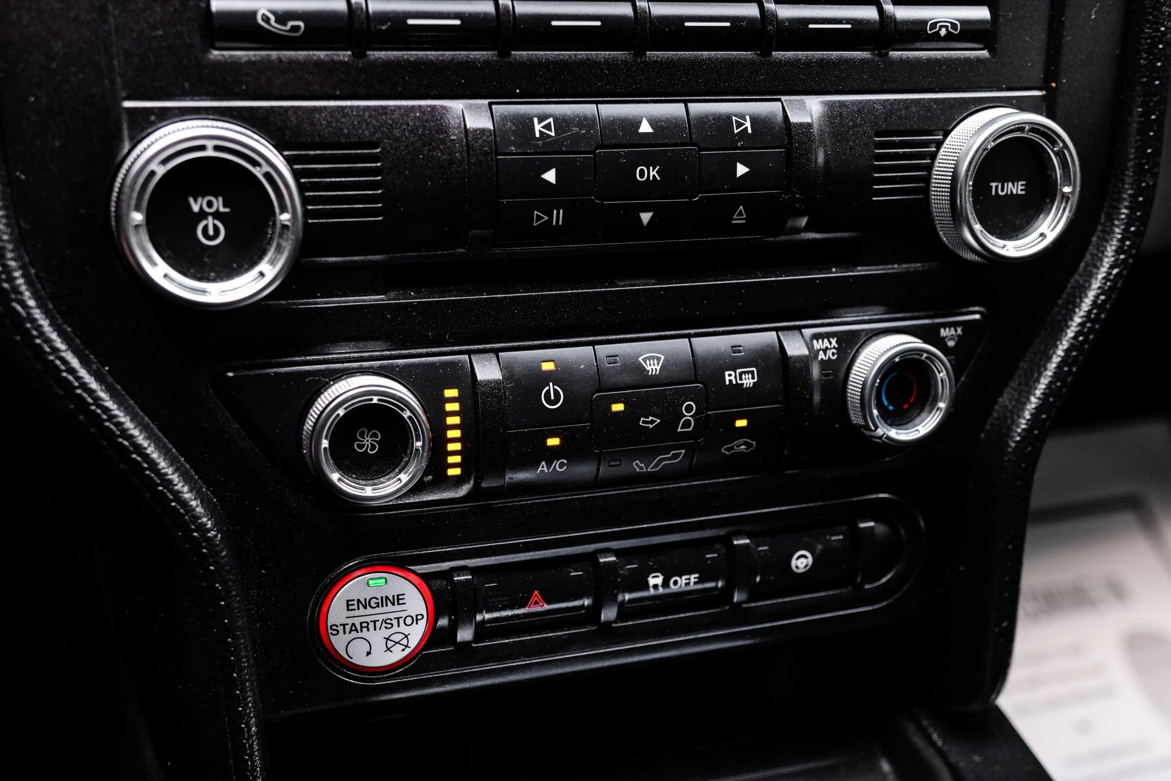 Used 2017 Ford Mustang GT w/ GT Performance Package image 33