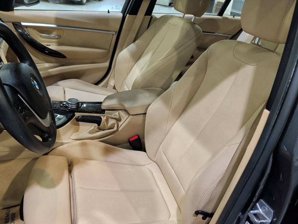 Used 2016 BMW 328i Sedan RWD image 10