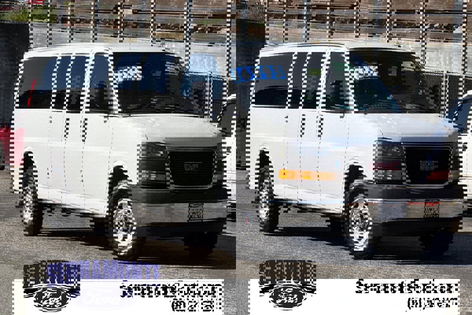 Used 2018 GMC Savana 3500 LT w/ LT Preferred Equipment Group image 1