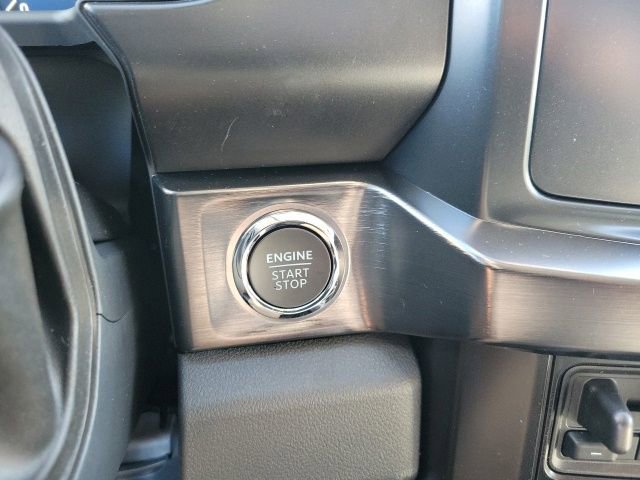 New 2026 Ford F250 Lariat w/ Black Appearance Package image 12