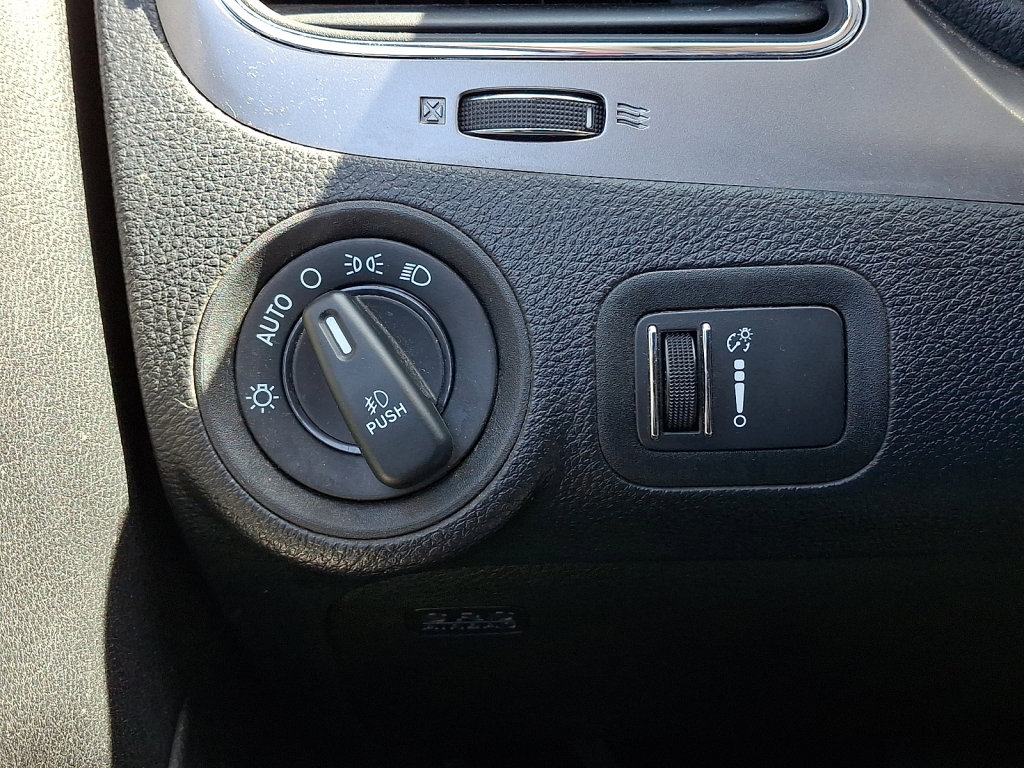 Used 2020 Dodge Journey Crossroad image 30