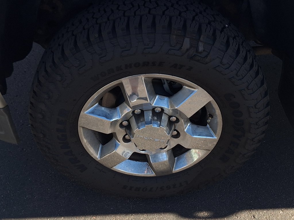 Used 2017 GMC Sierra 3500 Denali w/ Duramax Plus Package AWD/4WD image 26