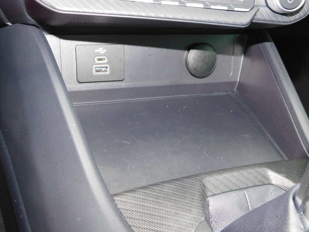 Used 2025 Ford Mustang Coupe RWD image 29