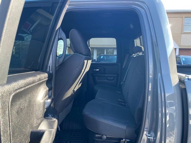 Used 2022 RAM 1500 Classic Warlock w/ Ceramic Gray Warlock Package image 27