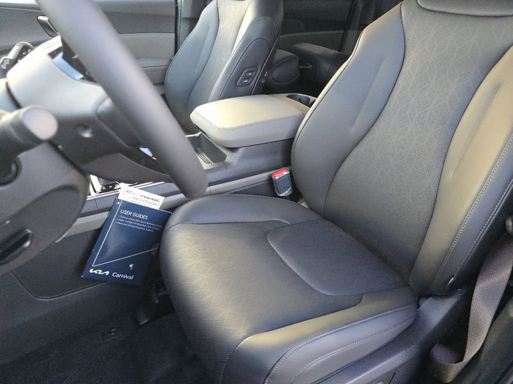 New 2026 Kia Carnival EX image 22