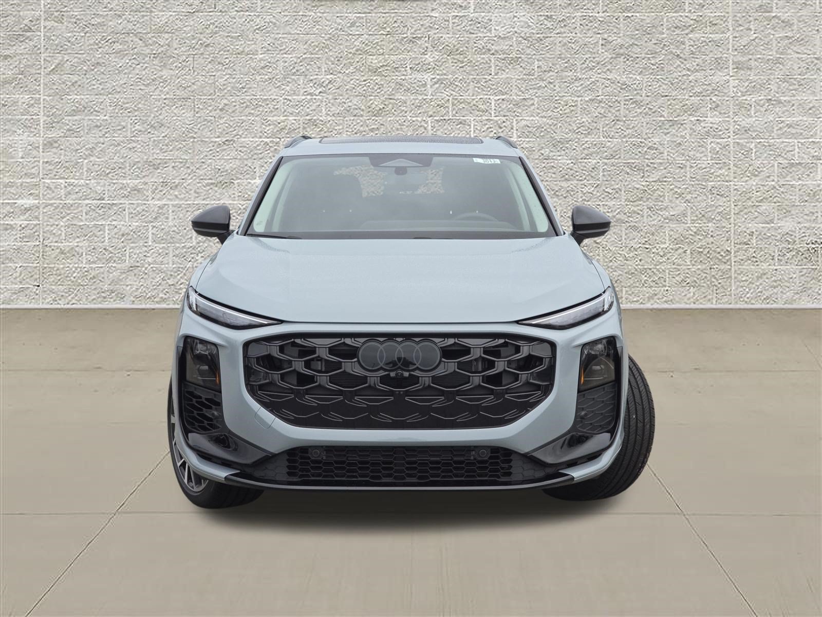 New 2026 Audi Q3 quattro 2.0T AWD/4WD image 2