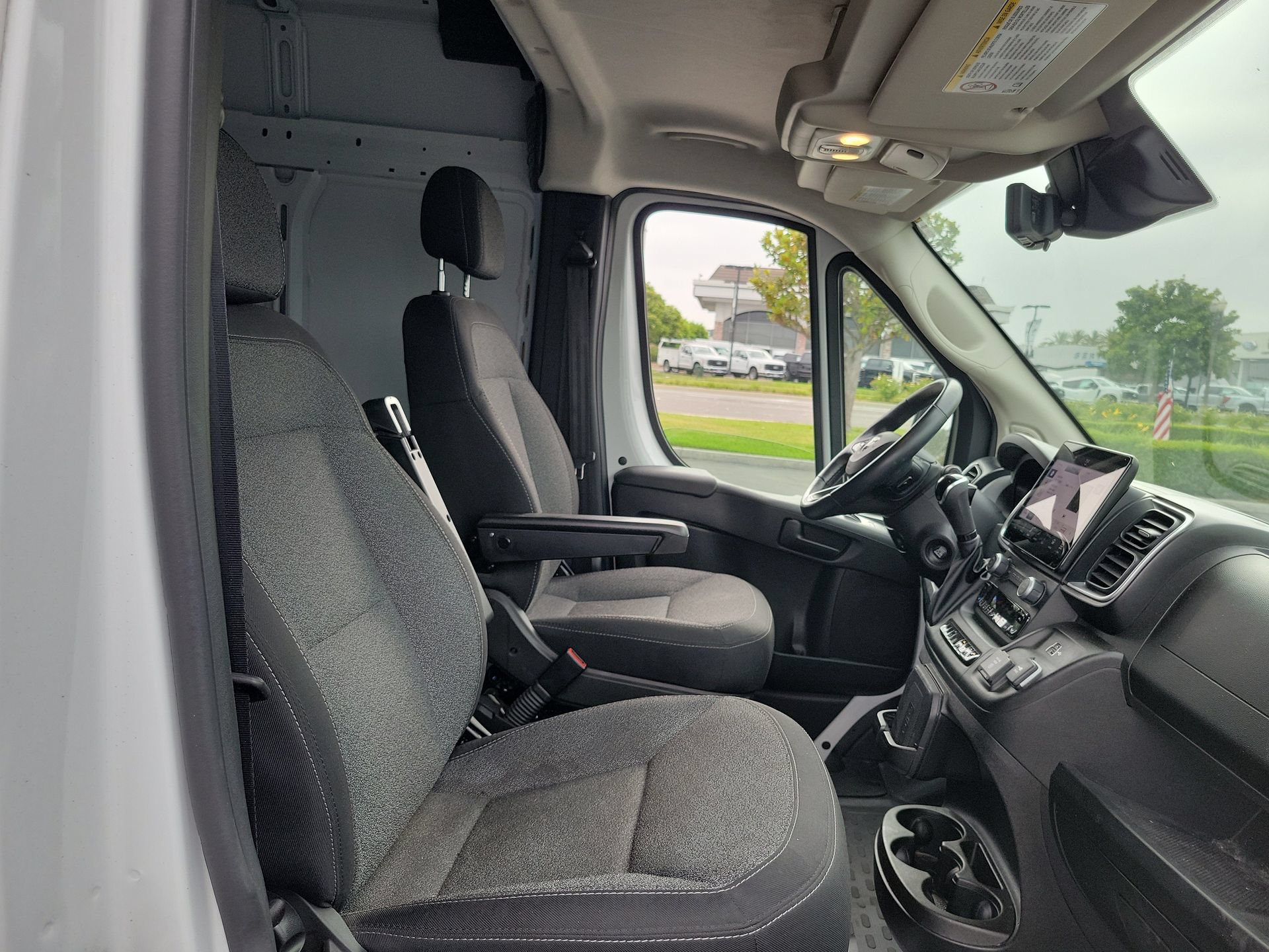 Used 2024 RAM ProMaster 2500 w/ Quick Order Package 22H SLT+ FWD image 20