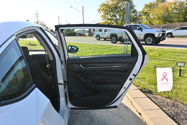 Used 2018 Honda Accord EX image 20