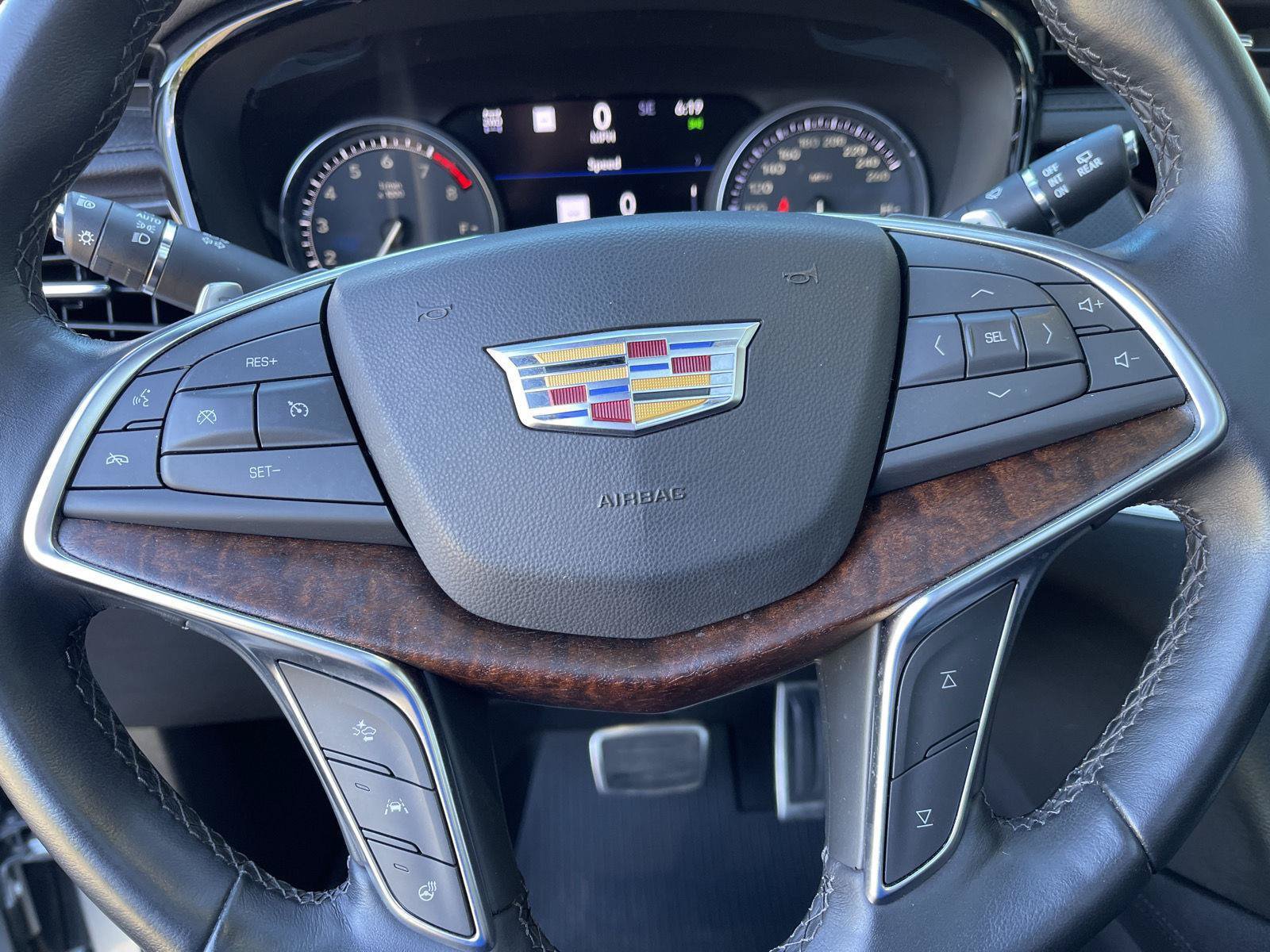 Used 2024 Cadillac XT5 Sportv w/ Technology Package AWD/4WD image 24