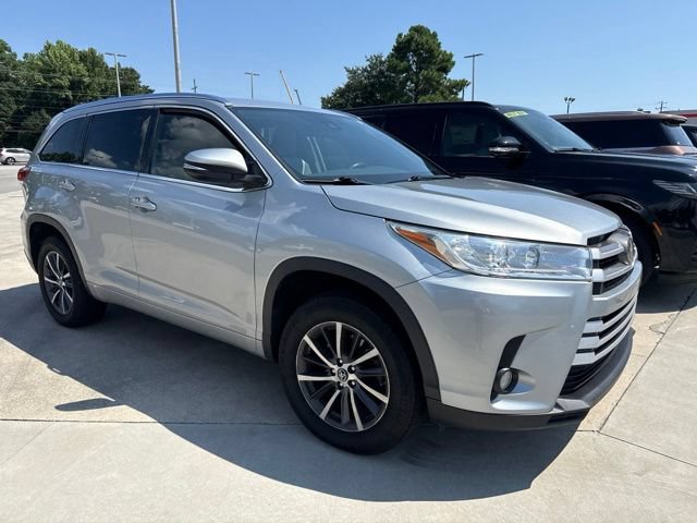 Used 2018 Toyota Highlander XLE FWD image 4