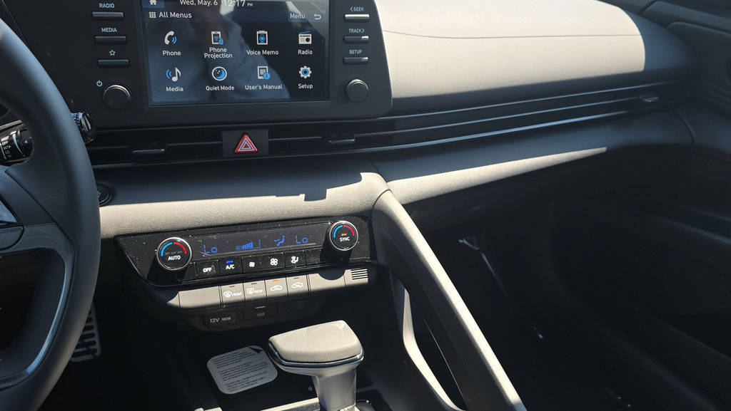 New 2026 Hyundai Elantra Sport FWD image 21