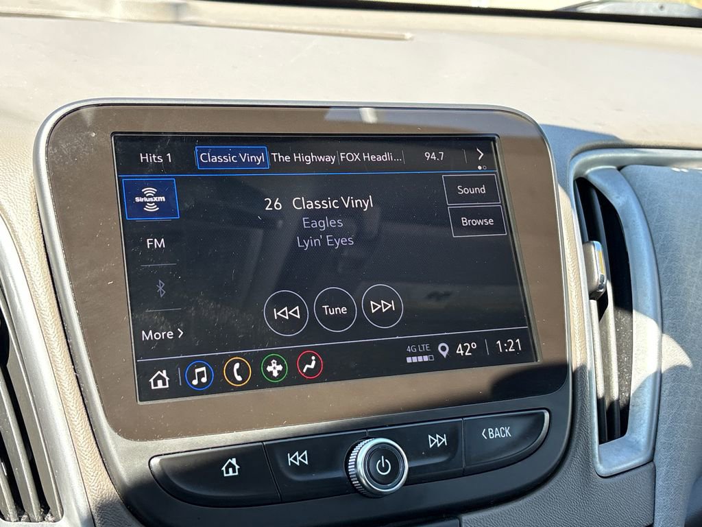 Used 2025 Chevrolet Malibu LT image 16