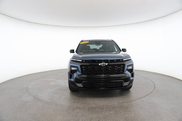 Used 2025 Chevrolet Traverse RS image 30