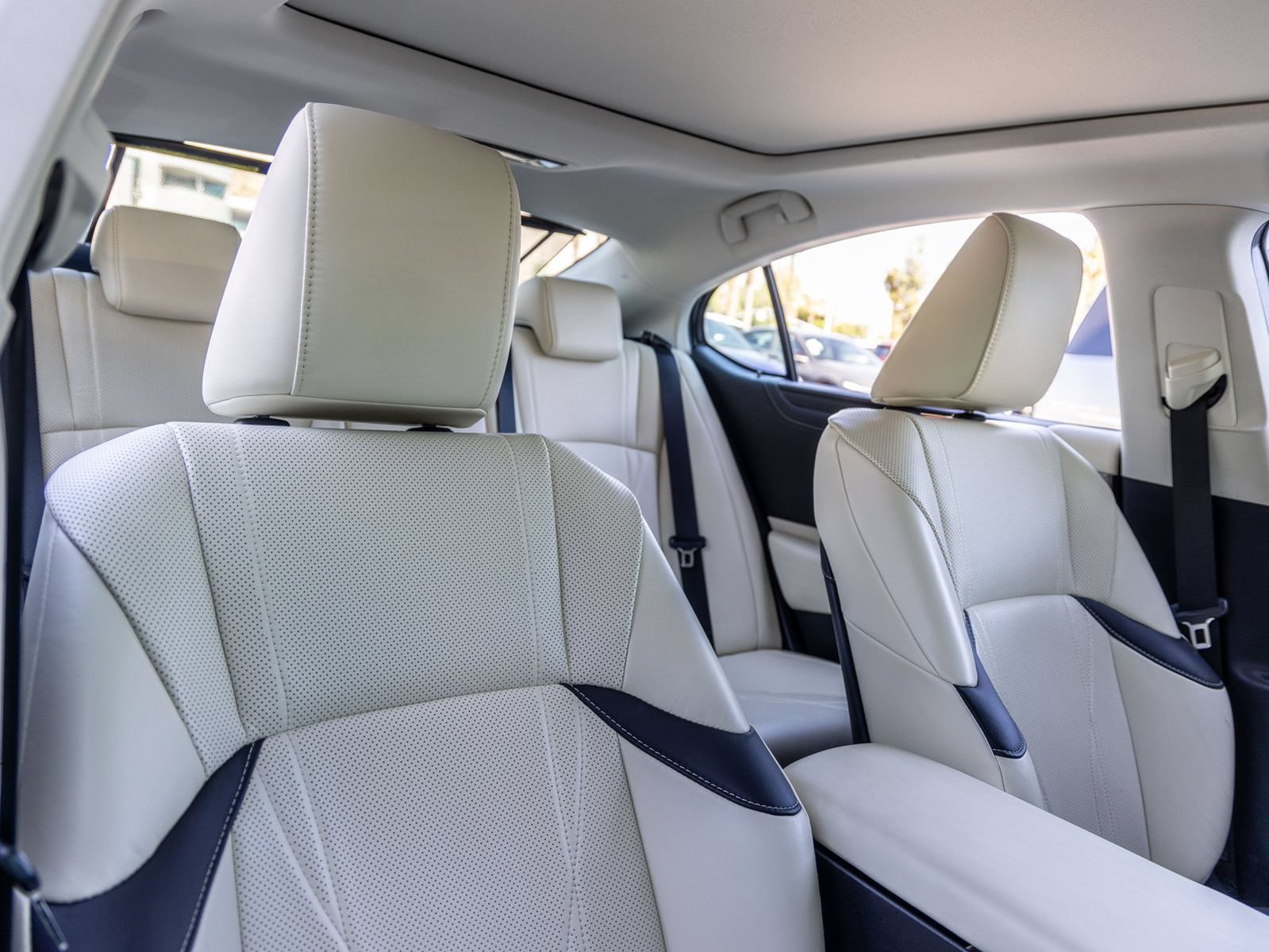Used 2022 Lexus ES 350 w/ Accessory Package 2 FWD image 34