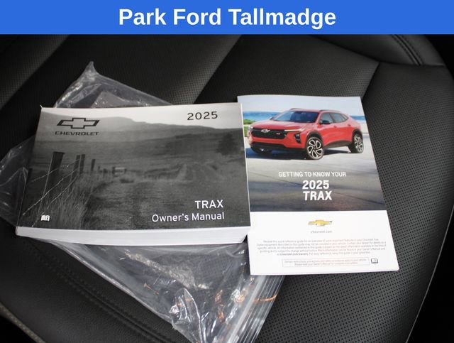 Used 2025 Chevrolet Trax ACTIV w/ Sunroof Package image 29
