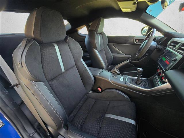 Used 2025 Toyota GR86 Premium RWD image 19