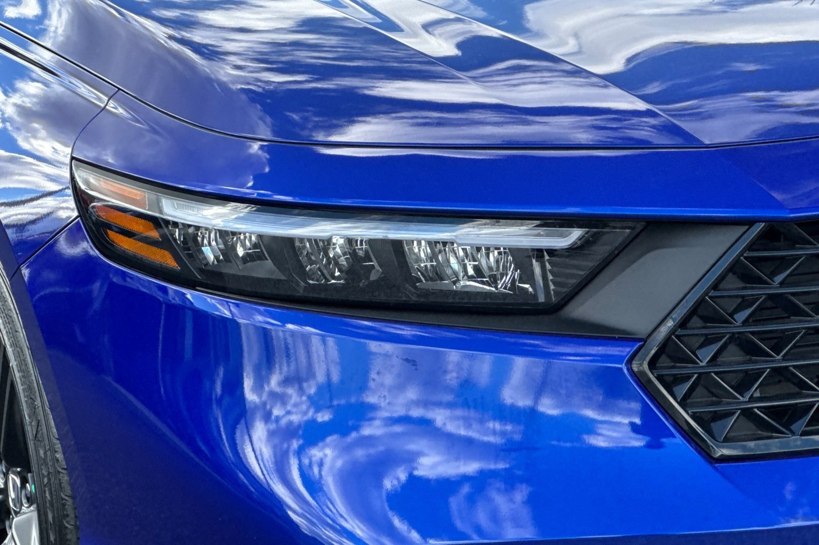 Used 2025 Honda Accord Sport image 10