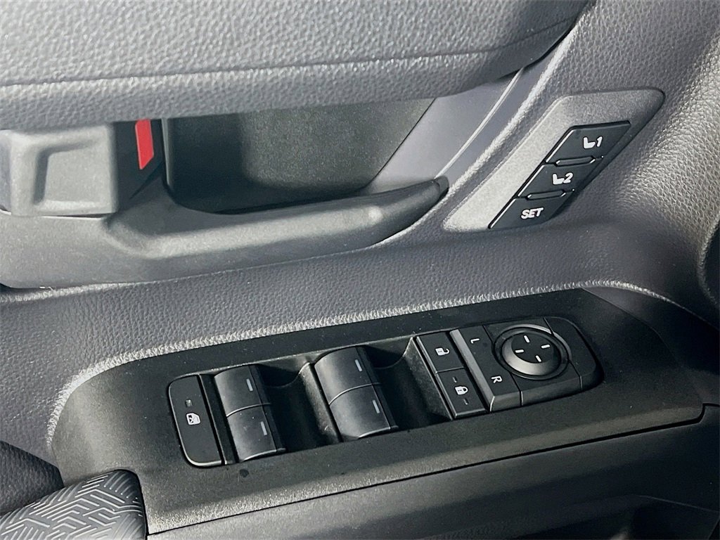 Certified 2025 Toyota 4Runner TRD Off-Road Premium image 17