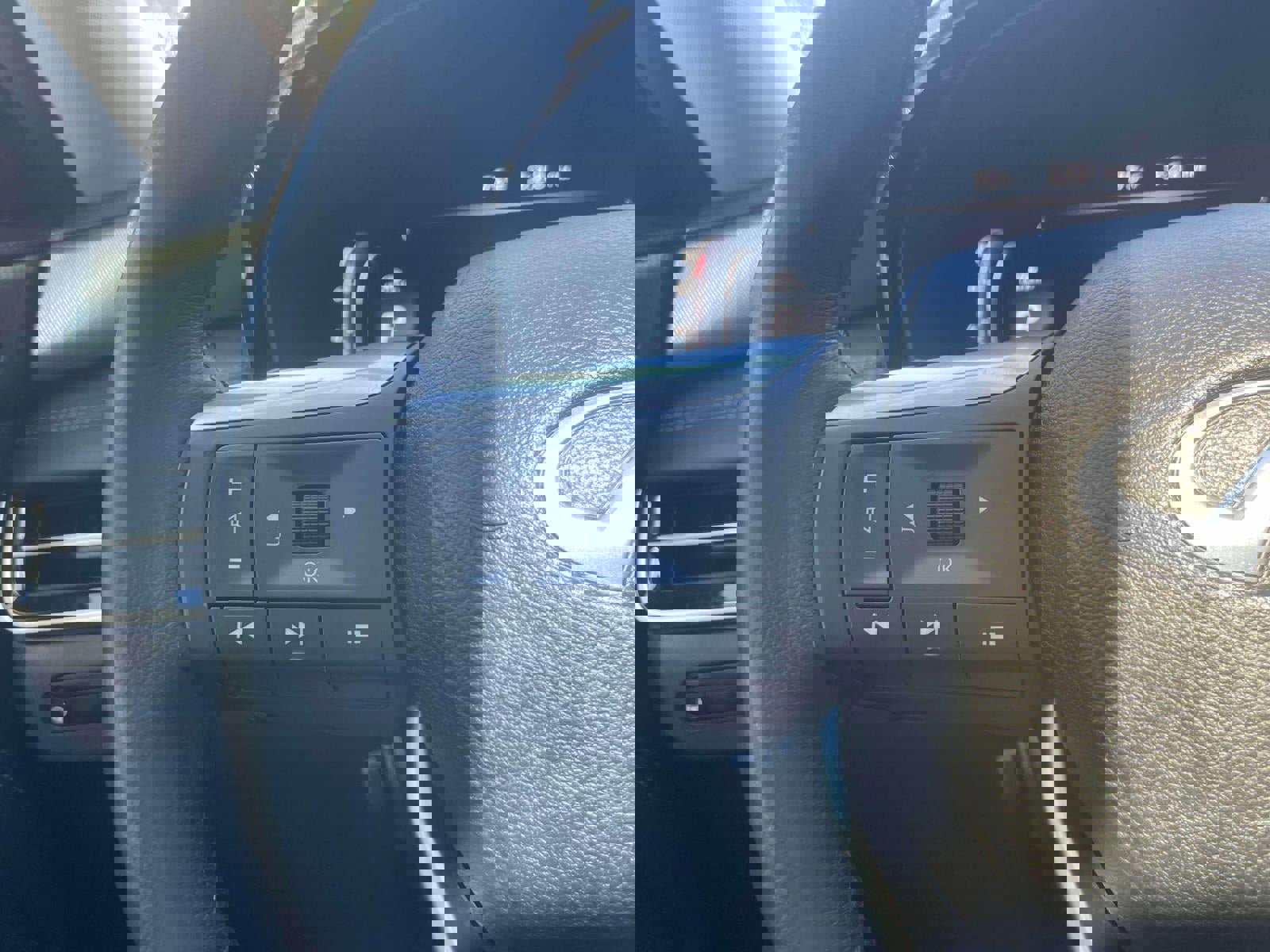 Used 2023 INFINITI QX60 Luxe w/ Cargo Package image 25