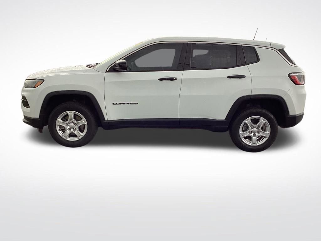 Used 2022 Jeep Compass Sport image 6