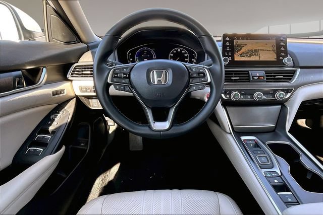Used 2019 Honda Accord Touring image 5
