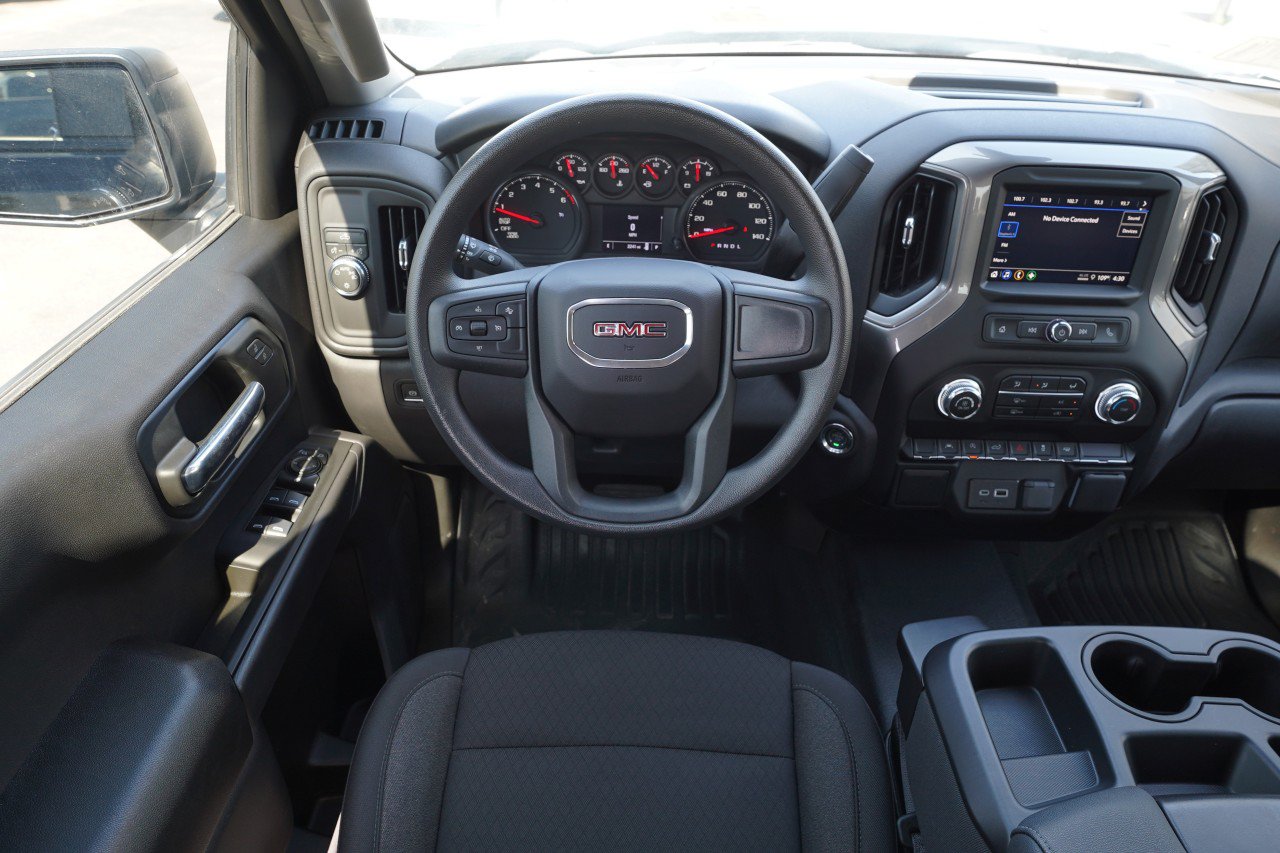 New 2026 GMC Sierra 1500 Pro w/ Convenience Package RWD image 9
