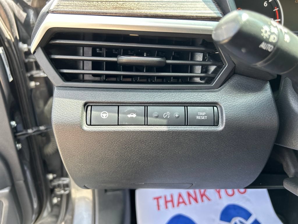 Used 2019 Nissan Altima 2.5 Platinum AWD/4WD image 25