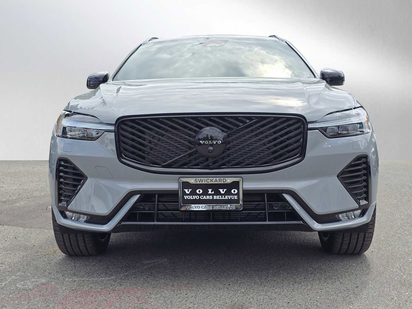 New 2026 Volvo XC60 B5 Ultra w/ Protection Package Premier AWD/4WD image 16