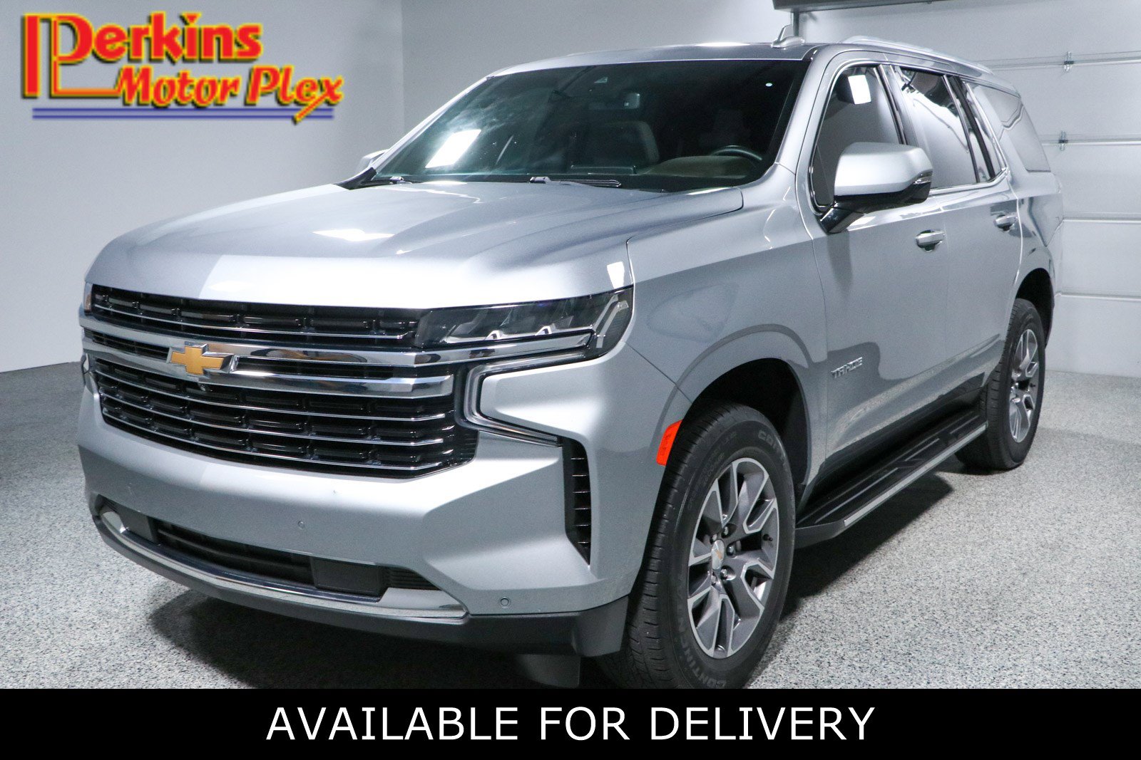 Used 2024 Chevrolet Tahoe LT w/ LT Signature Package RWD image 1
