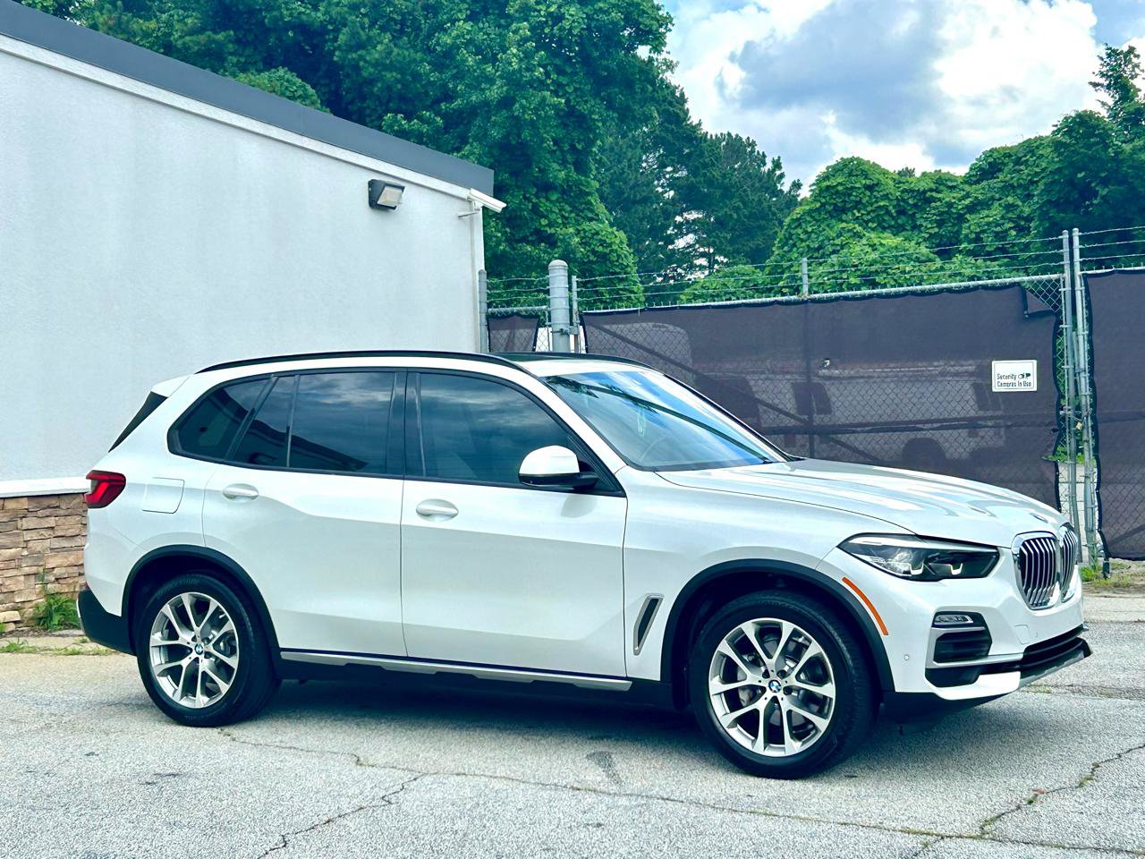 Used 2019 BMW X5 xDrive40i w/ Premium Package 2 AWD/4WD image 6