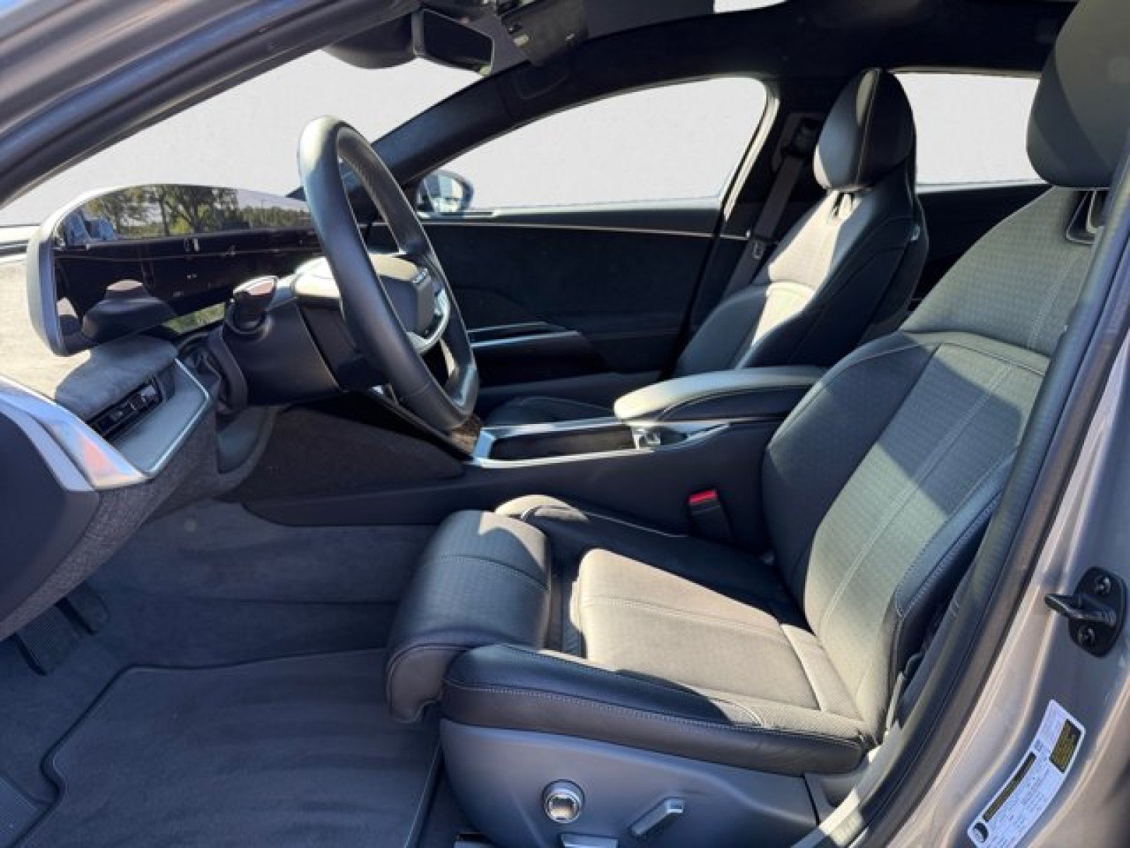 Used 2023 Lucid Air Grand Touring AWD/4WD image 10