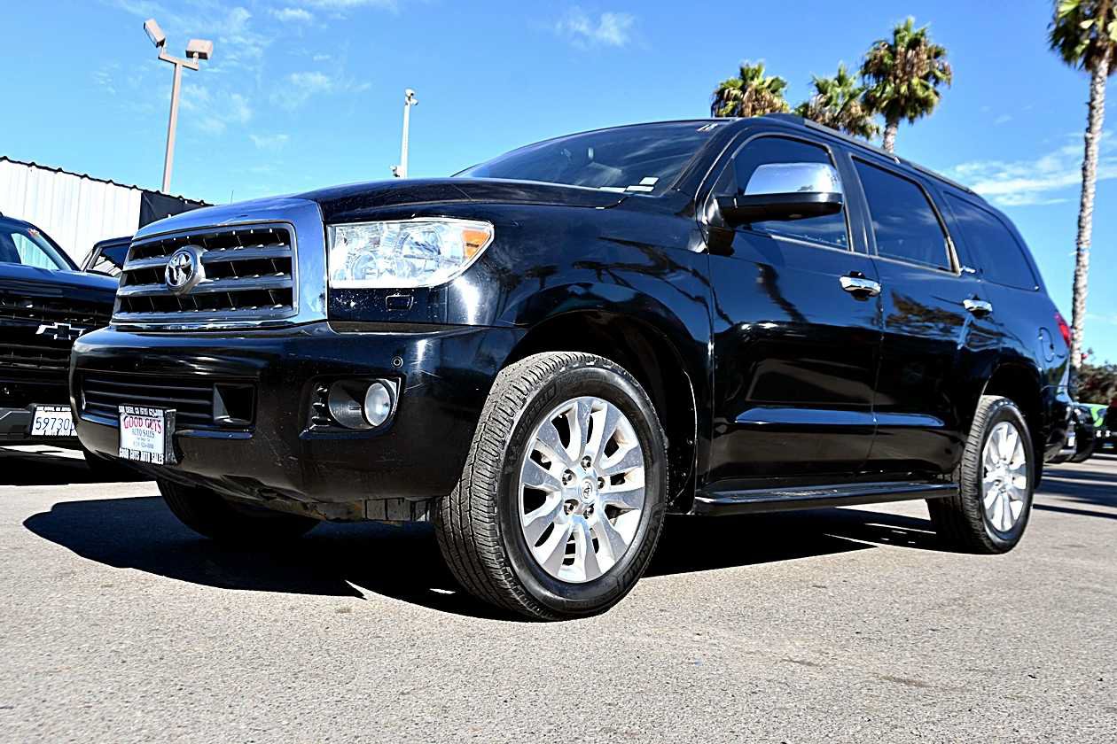 Used 2013 Toyota Sequoia Platinum AWD/4WD image 1