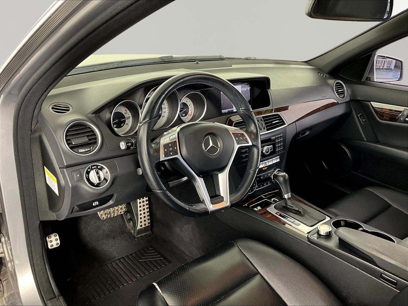 Used 2013 Mercedes-Benz C 300 4MATIC Sedan image 15