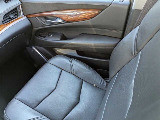 Used 2015 Cadillac Escalade Premium image 18