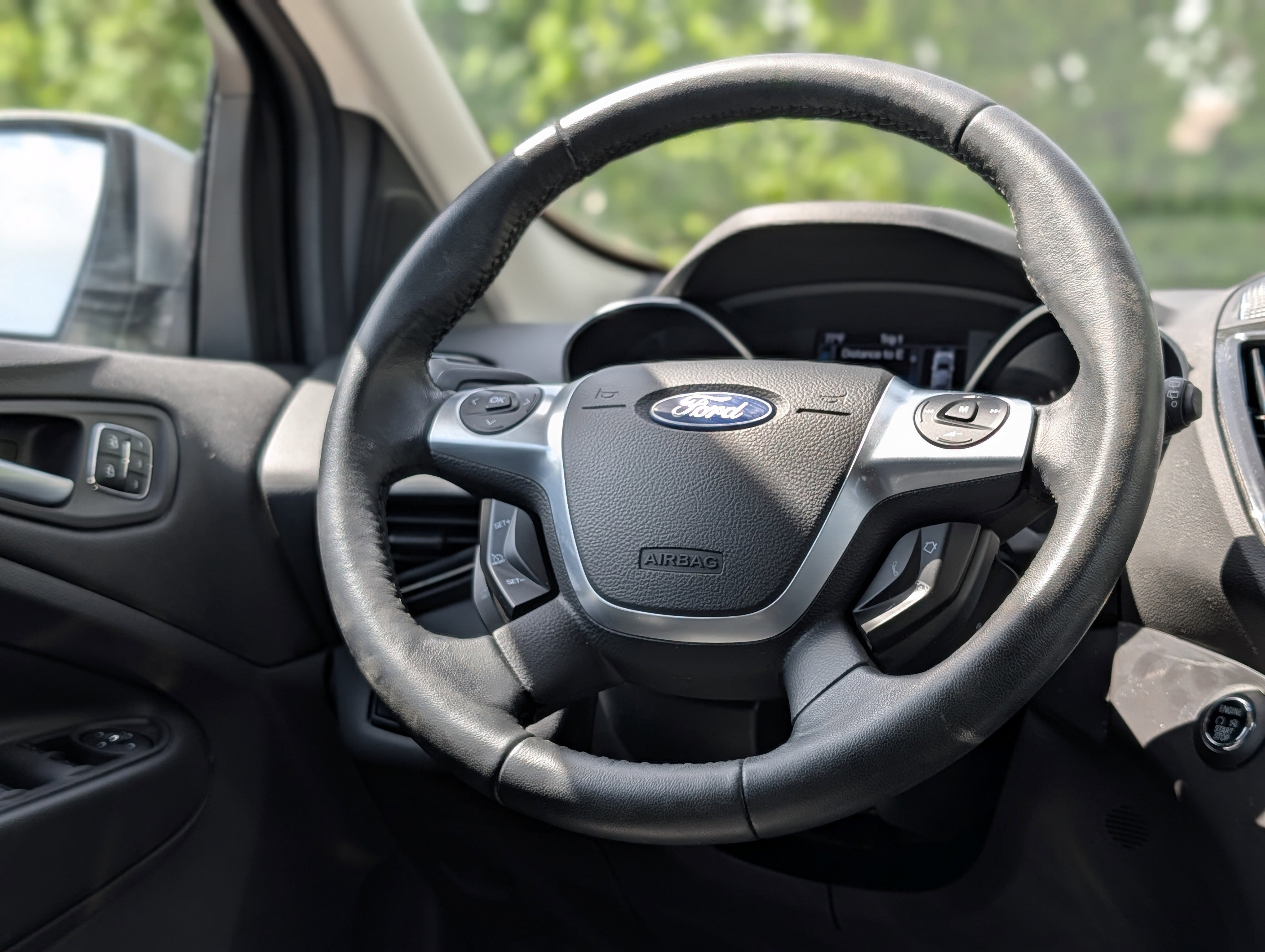 Used 2014 Ford Escape Titanium image 14