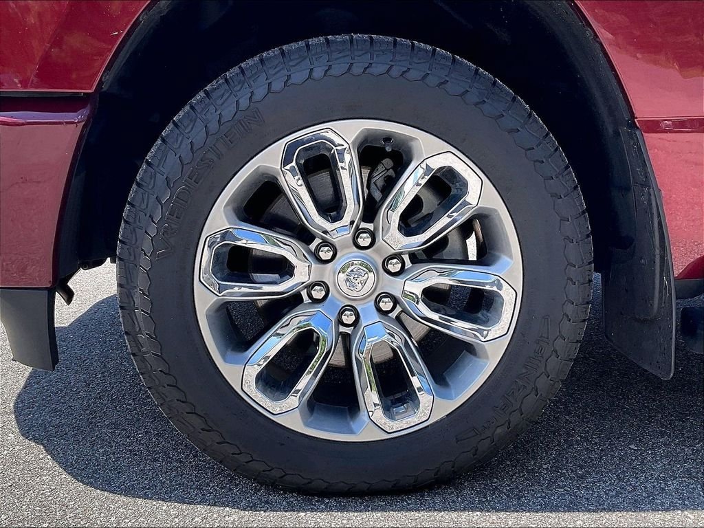 Used 2023 RAM 1500 Laramie AWD/4WD image 7