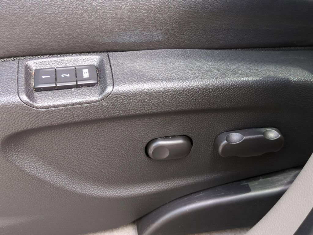 Used 2015 Buick Encore Leather w/ Experience Buick Package image 11