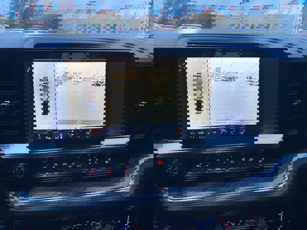 Used 2025 Chevrolet Silverado 1500 LT Trail Boss w/ Convenience Package II image 28