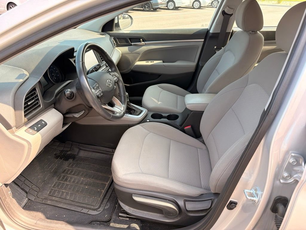 Used 2019 Hyundai Elantra Value Edition FWD image 8