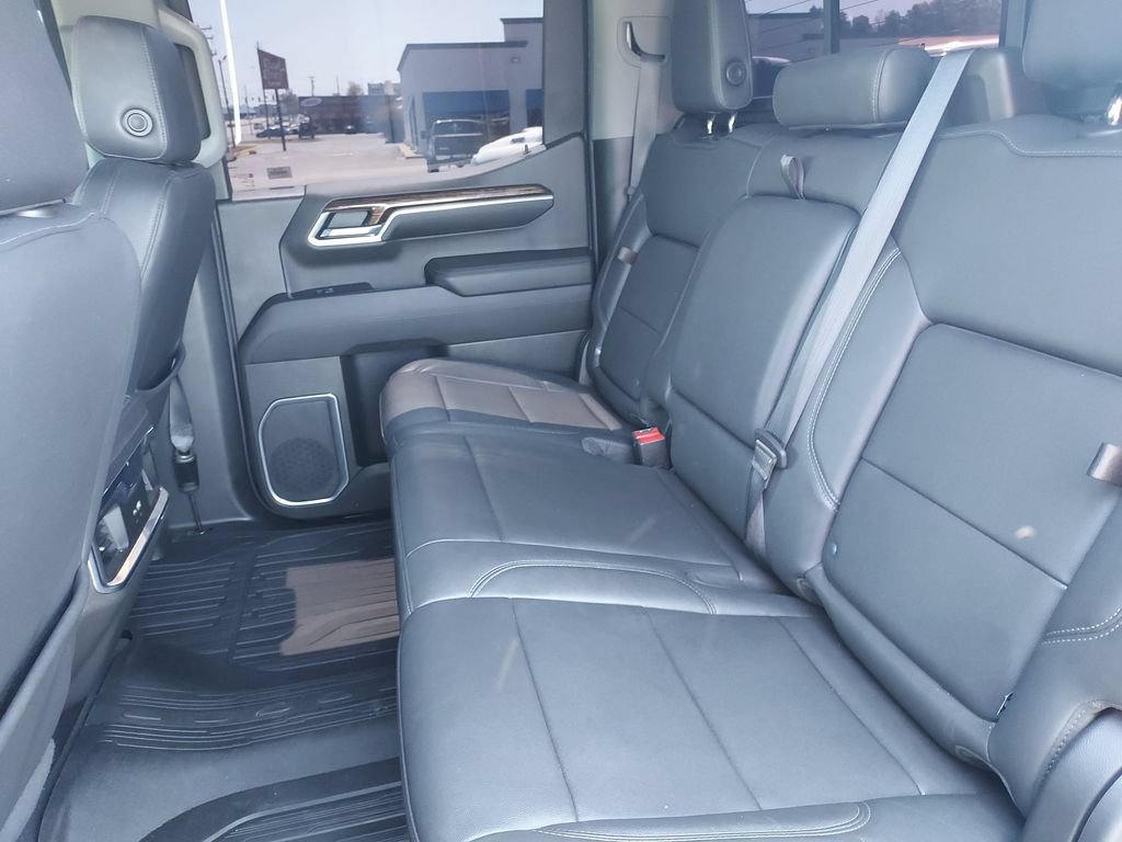 Used 2022 GMC Sierra 1500 Elevation w/ Elevation Premium Package AWD/4WD image 28