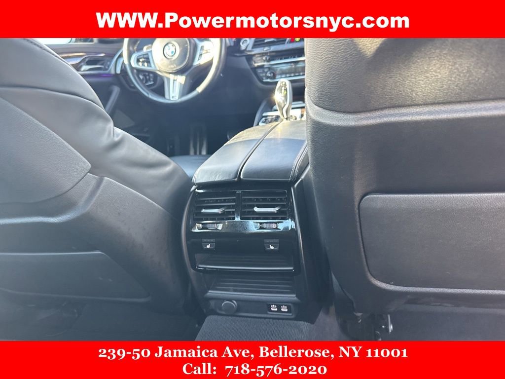 Used 2022 BMW M550i xDrive M550i xDrive w/ Executive Package image 21