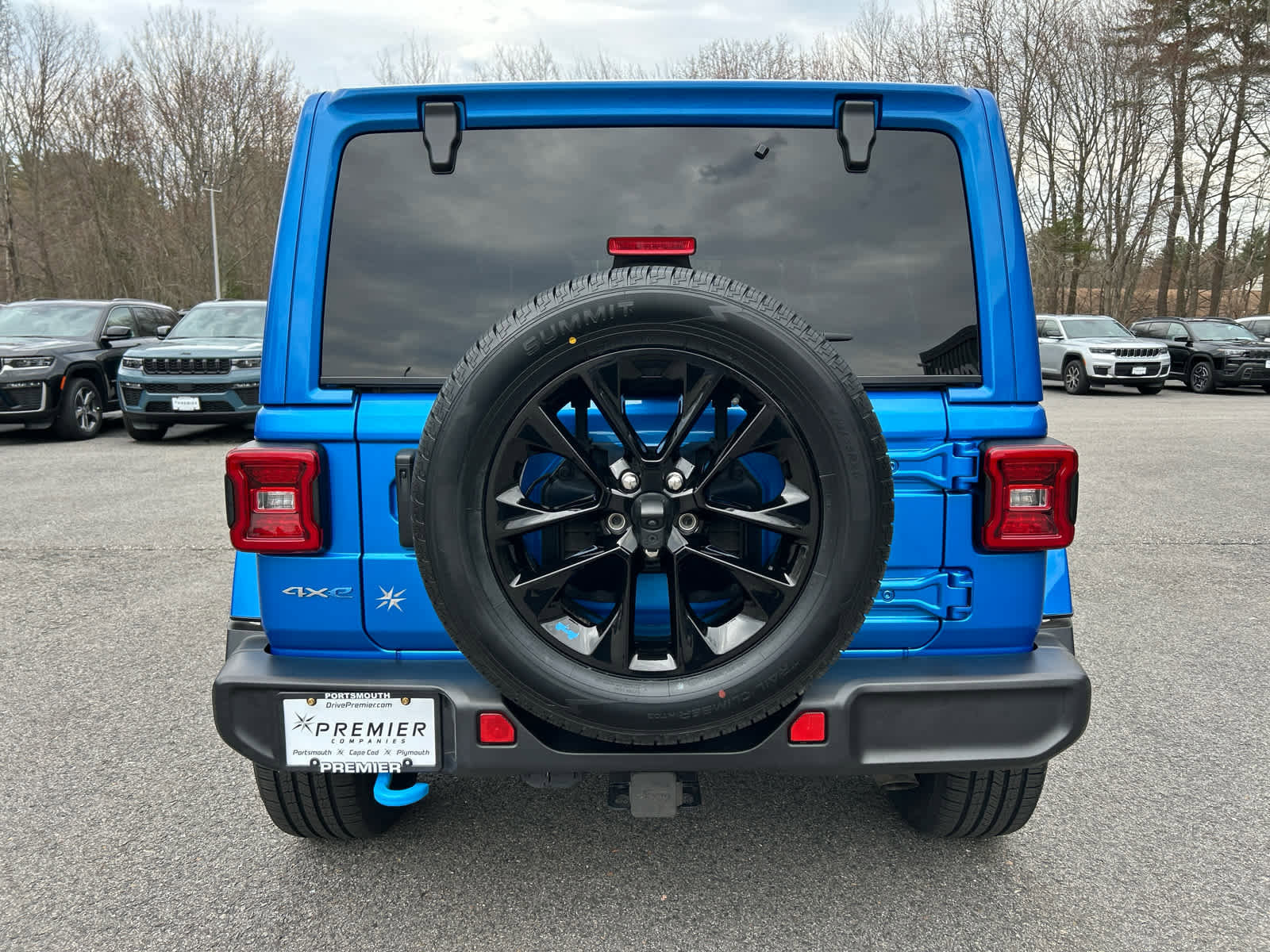 Used 2023 Jeep Wrangler Sahara w/ Cold Weather Group image 6